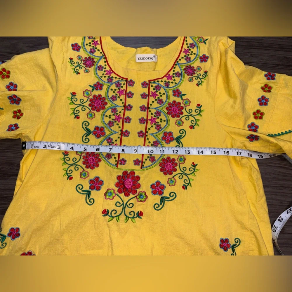 Yellow Blouse with Floral Embroidery Size Small - Picture 3 of 8